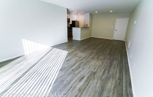 17250 Sunset Blvd