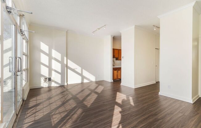 1 bed, 1 bath, 468 sqft, $2,025, Unit 502