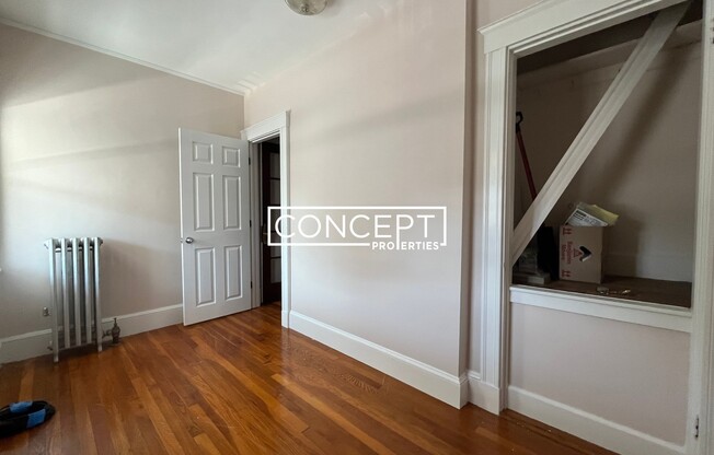4 beds, 2 baths, 2,000 sqft, $3,700, Unit 2