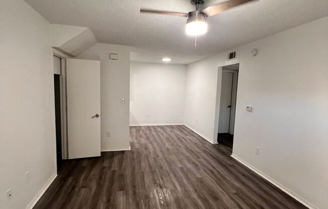 1 bed, 1 bath, 700 sqft, $695, Unit H123