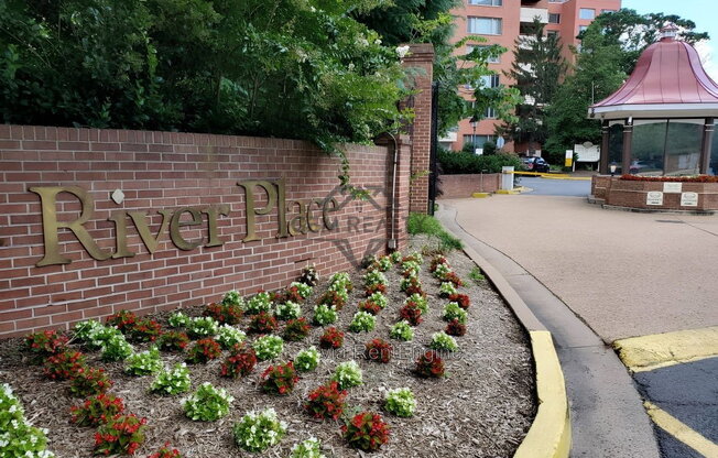 1111 Arlington Blvd. #502