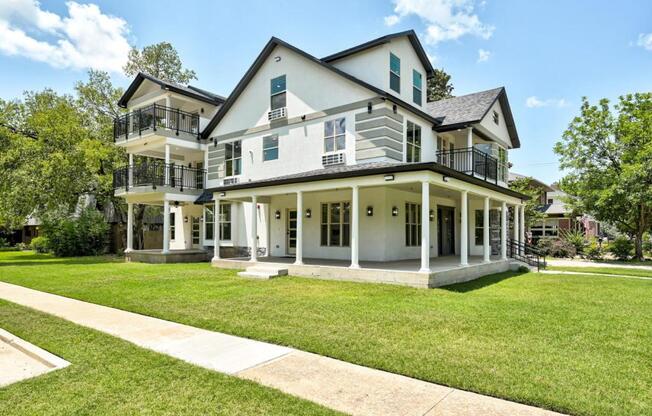 222 S UNIVERSITY BLVD
