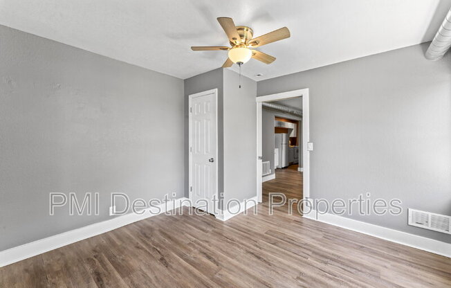 4105 E LINWOOD BLVD