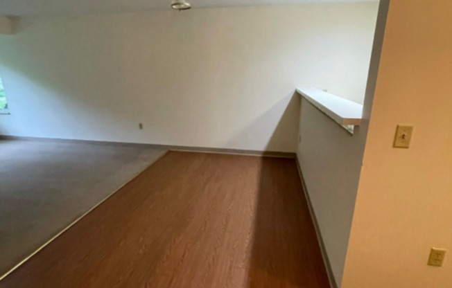 1 bed, 1 bath, 786 sqft, $900