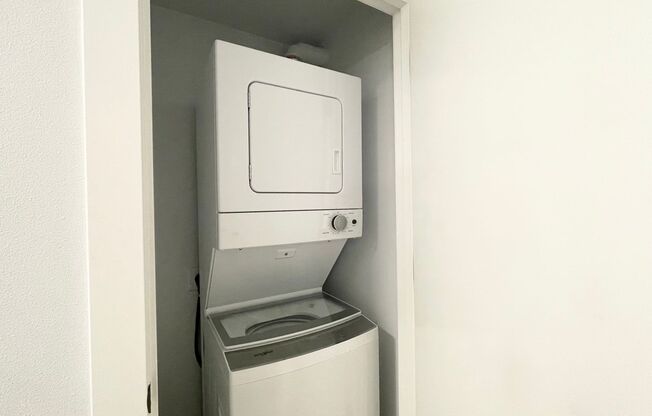 Studio, 1 bath, 707 sqft, $1,845, Unit Hamrick B02