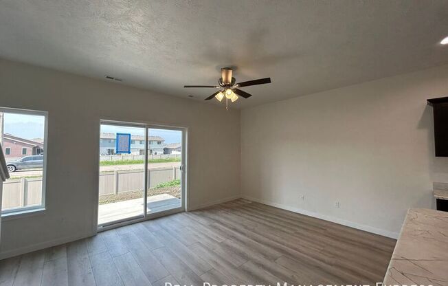 9658 W TUNIS DR
