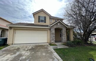 4 beds, 3 baths, $2,250