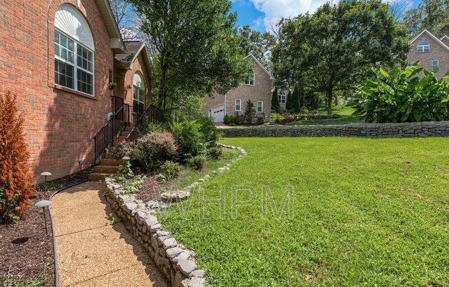 105 OAK HVN CT