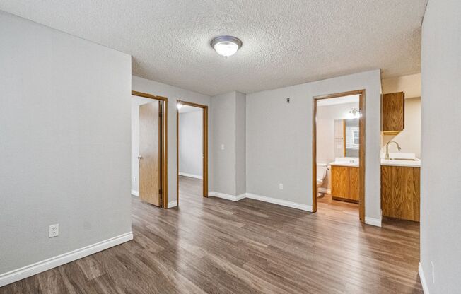 3 beds, 2 baths, 643 sqft, $2,000, Unit C202