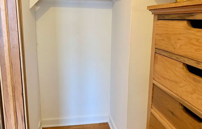 Studio, 1 bath, 300 sqft, $1,495, Unit 644-209