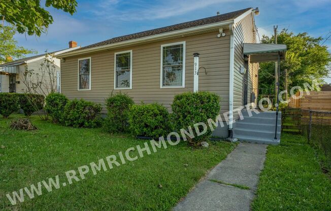 Cozy 2 Bedroom, 1 Bathroom Home in Manchester Available July 11th!