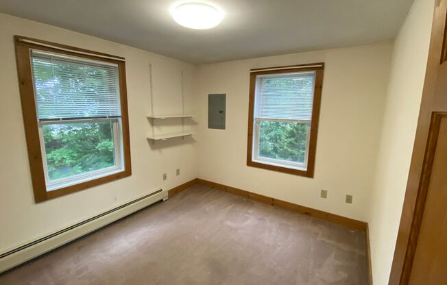 4 beds, 1 bath, $3,500, Unit 279 Unit 2