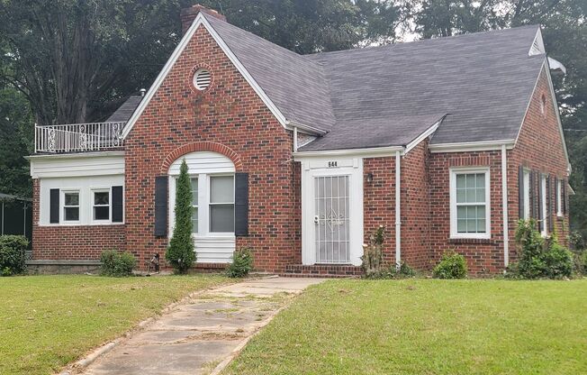 No Luxury Bells and Whistles But a Nice Clean Historic Home
