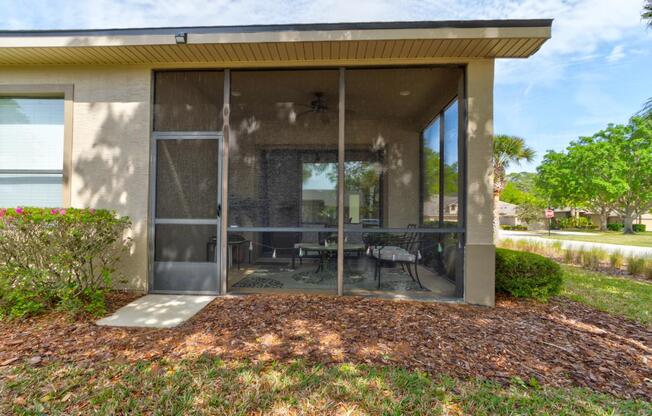 1106 HANSBERRY CT