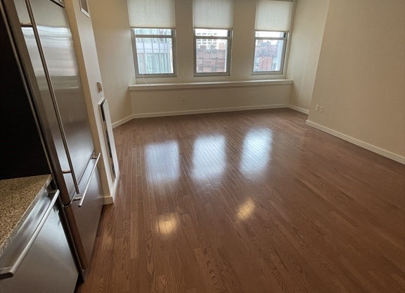 1 bed, 1 bath, 769 sqft, $3,200, Unit 6B