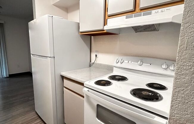 2 beds, 1 bath, 902 sqft, $1,150, Unit W - 017