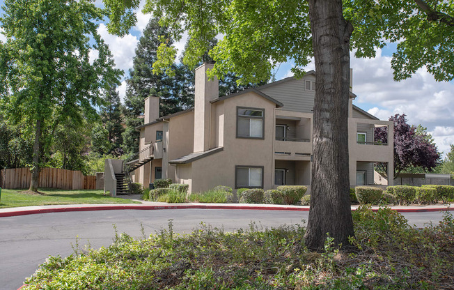 Autumn Oaks Building Exterior Side View
