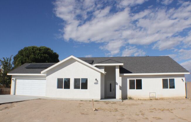 Modern Living in California City