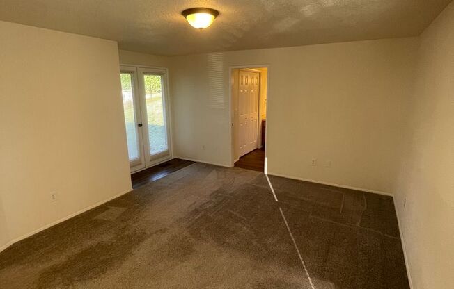 3 beds, 2 baths, $2,400