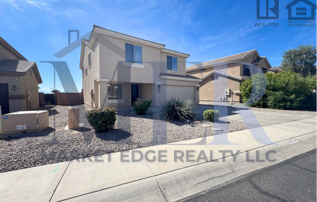 4Bed/3Bath House in Avondale w/ Pool! Ready for Immediate Move In!