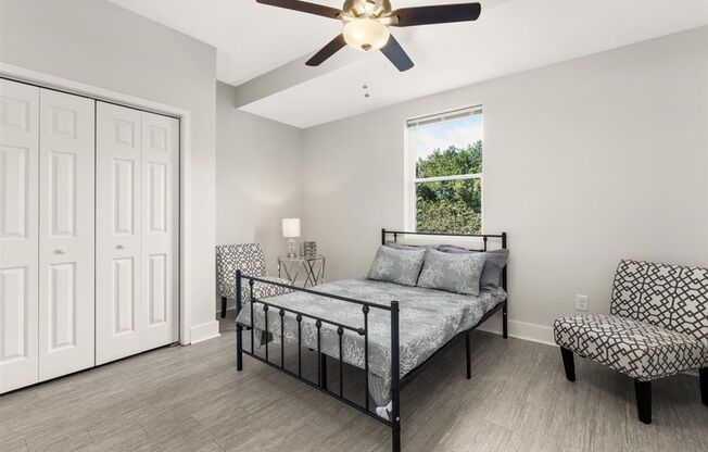 2 beds, 2 baths, 950 sqft, $2,600, Unit 127