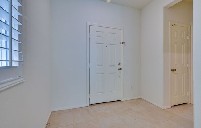 Green Valley!! Gated!! 4 Bedrooms!! Bed & Bath Downstairs!! TANKLESS WATER HEATER!!! Covered patio in back yard with Synthetic Grass!!