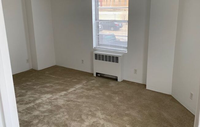 1 bed, 1 bath, 690 sqft, $765, Unit 617