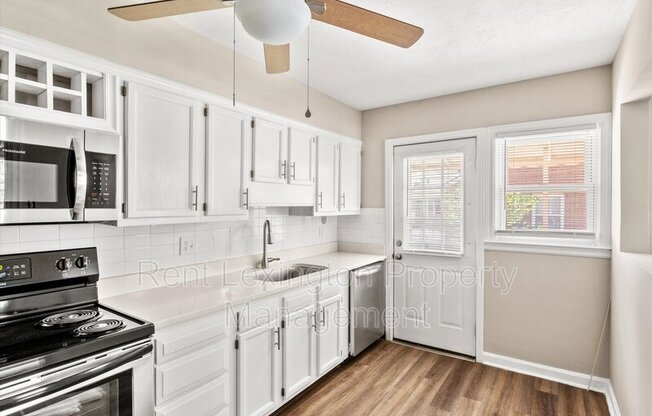 1462 MEADOWTHORPE AVE