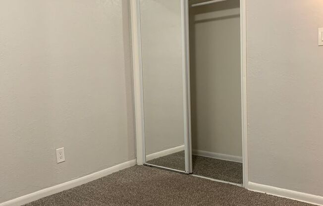 2 beds, 1 bath, 825 sqft, $995, Unit 6124-C