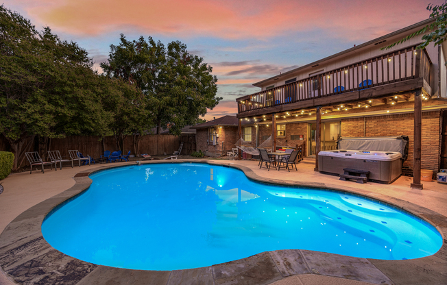2352 WILDOAK DR