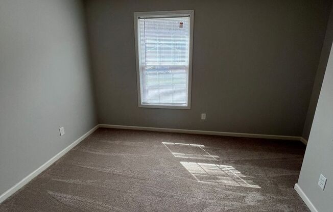 2 beds, 2 baths, $900, Unit 406B