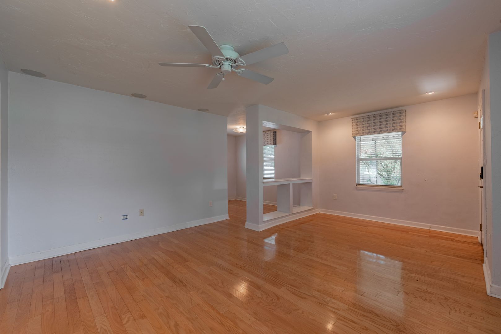 Charming Riverside Heights Rental – Updated 3/2 with Garage & Modern Finishes