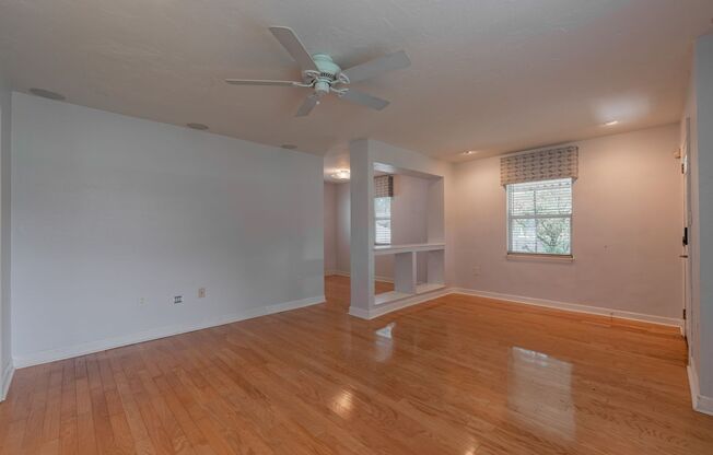 Charming Riverside Heights Rental – Updated 3/2 with Garage & Modern Finishes