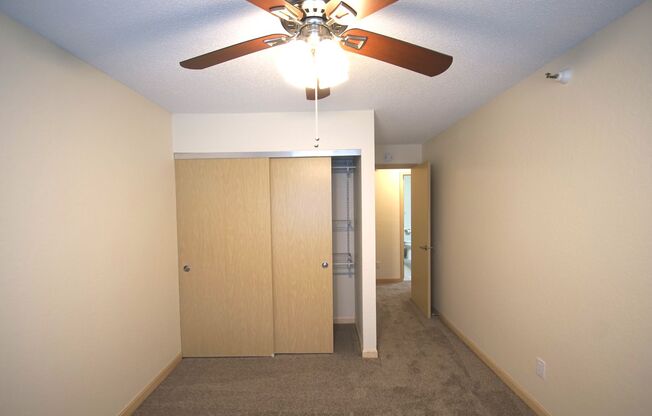 2 beds, 2 baths, 915 sqft, $1,750, Unit 102