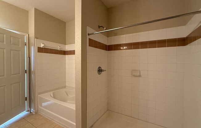 2 beds, 2 baths, $1,595, Unit UNIT # 814