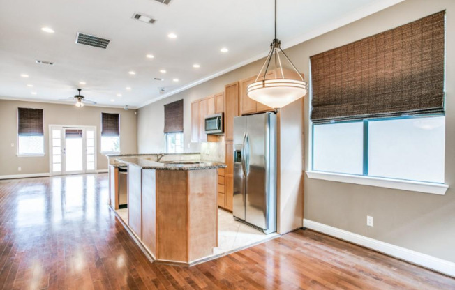 3615 EDGAR PL