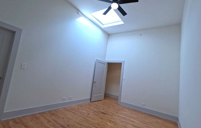 2 beds, 1 bath, 1,150 sqft, $2,595, Unit 1432-309