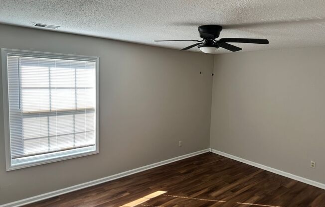 Spacious Two Bedroom Townhome In Kannapolis