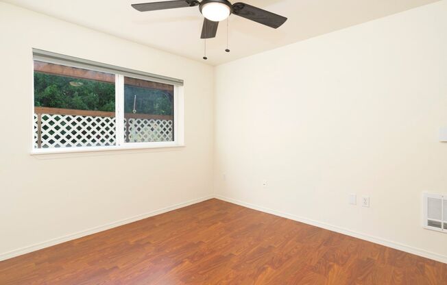 2 beds, 1 bath, 824 sqft, $2,595, Unit #207