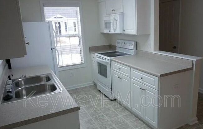 7322 DORADO DR