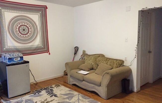 Home Sweet Home! Awesome 4 Bedroom/2 Bath Near VCU Is Just Waiting For You To Tour!