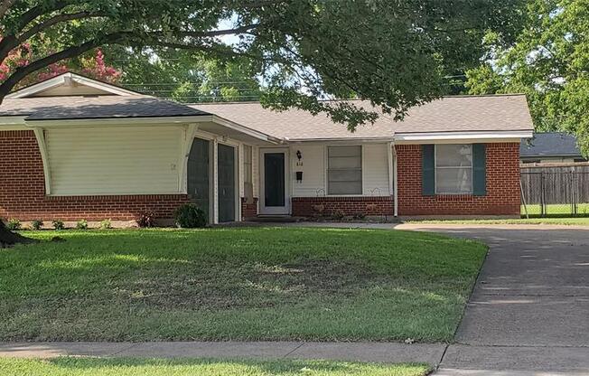 616 CAMBRIDGE DR