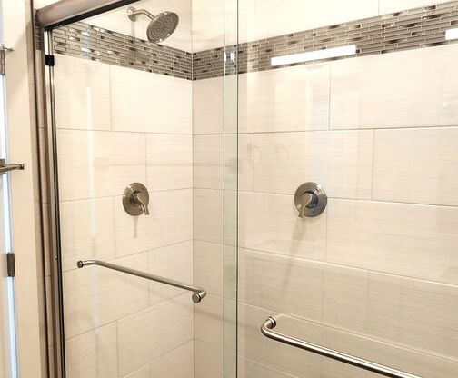 3 beds, 2.5 baths, $2,650, Unit 105