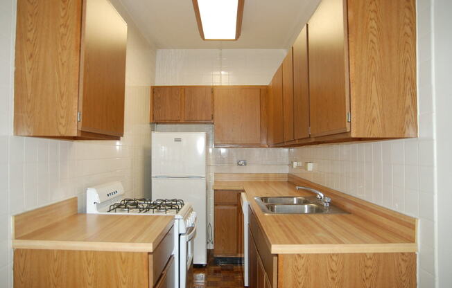 Studio, 1 bath, 500 sqft, $1,665, Unit 553-315