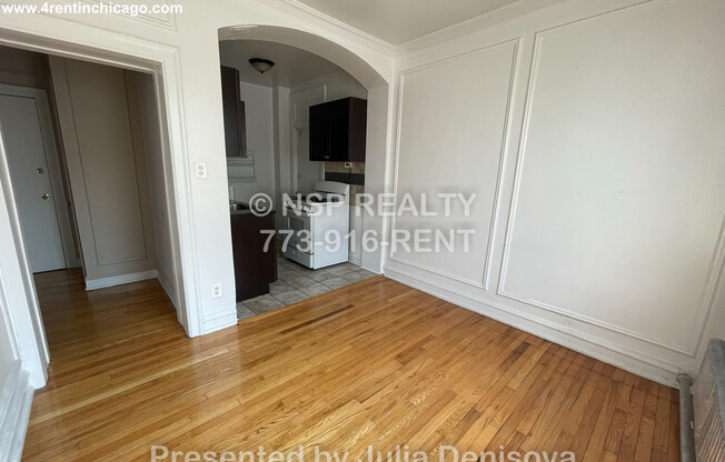 1373 W Estes Ave