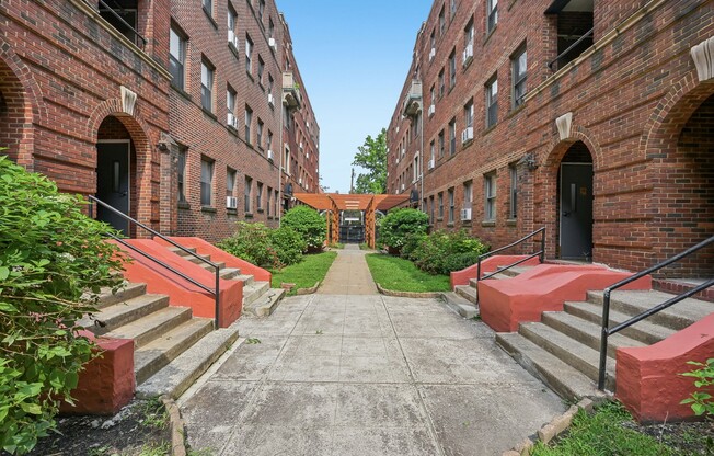 Landscaped Courtyard