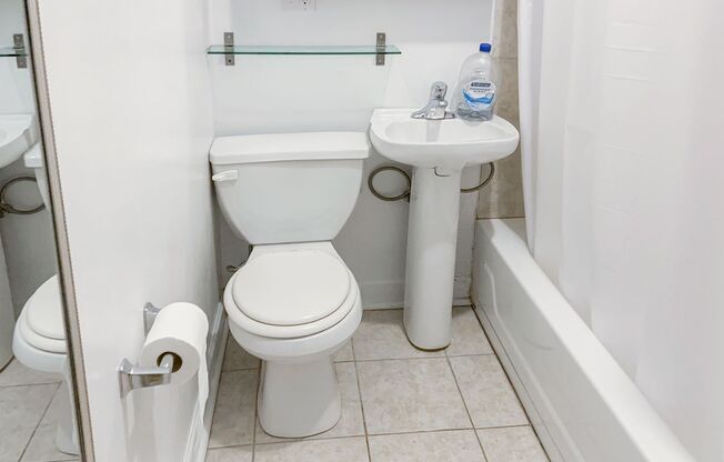 1 bed, 1 bath, 875 sqft, $2,150, Unit 2606RA-2