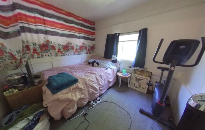 827 W. Hopkins