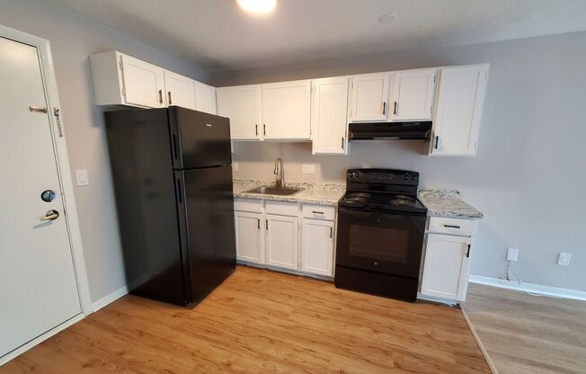 1 bed, 1 bath, 592 sqft, $1,450, Unit 5-2C
