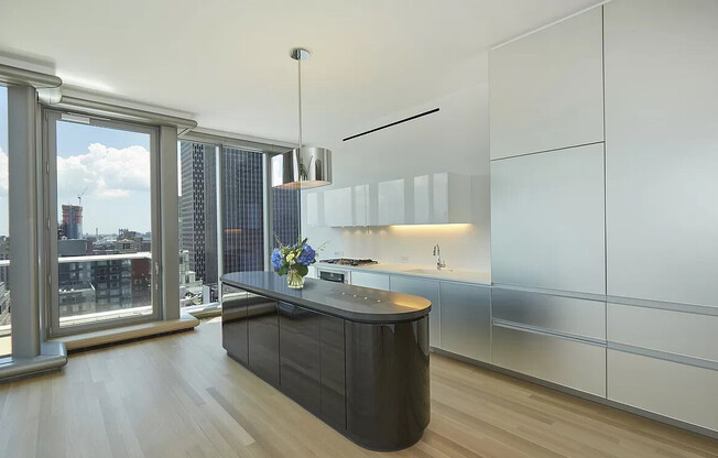 3 beds, 3.5 baths, 2,245 sqft, $29,000, Unit 22AEAST